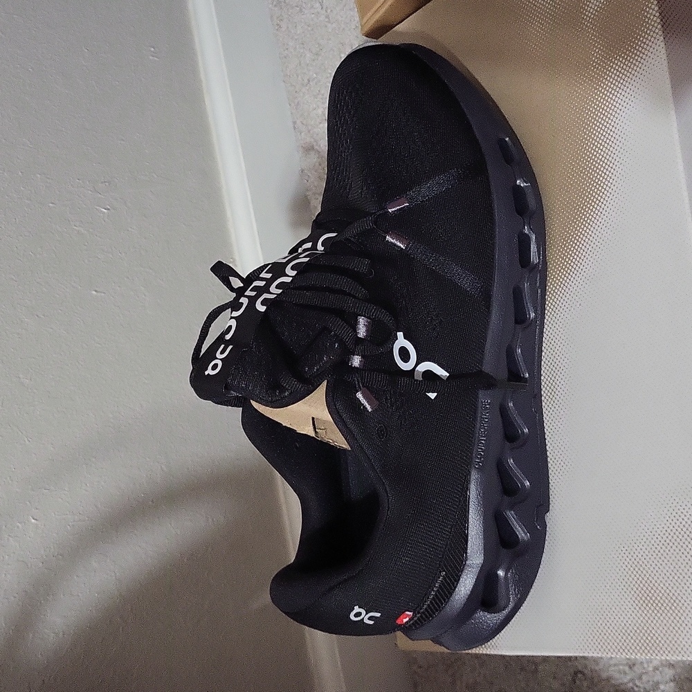 Shoes Cloudsurfer